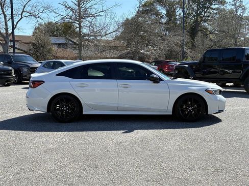 Used 2025 Honda Civic Sport image 8