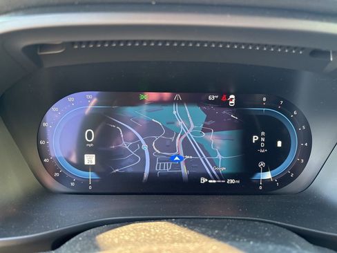 Certified 2023 Volvo XC40 B5 Plus w/ Driver Assist Package AWD/4WD image 18