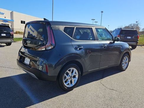 Used 2024 Kia Soul LX w/ Option Group 015 image 10