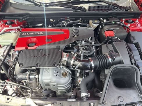 Used 2025 Honda Civic Type R image 12