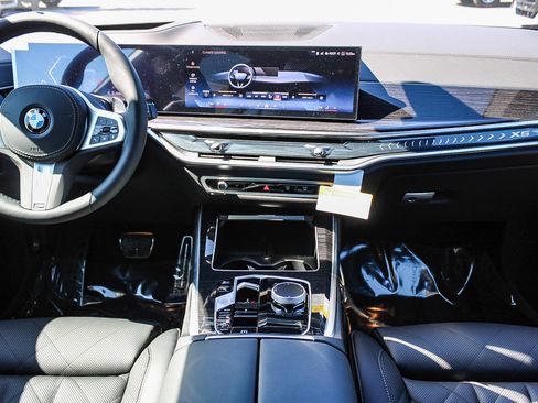 New 2026 BMW X5 xDrive40i w/ M Sport Package image 12