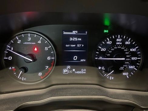 Used 2024 Subaru Crosstrek 2.0i AWD/4WD image 17