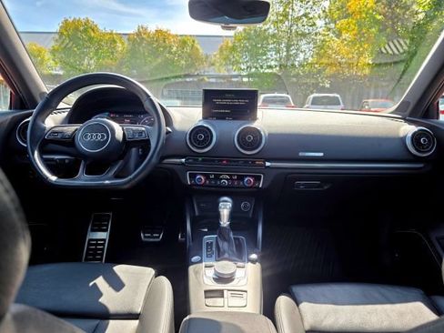 Used 2017 Audi A3 e-tron Premium Plus w/ Technology Package FWD image 10