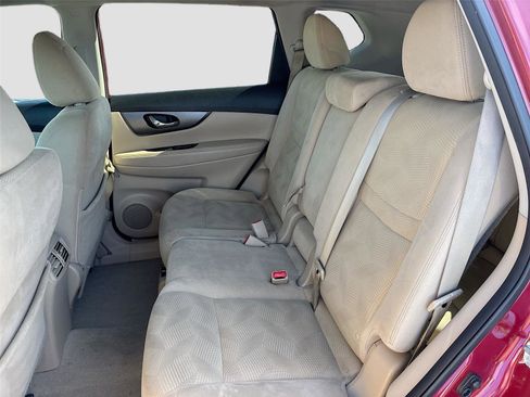 Used 2015 Nissan Rogue SV w/ SV Premium Package image 26