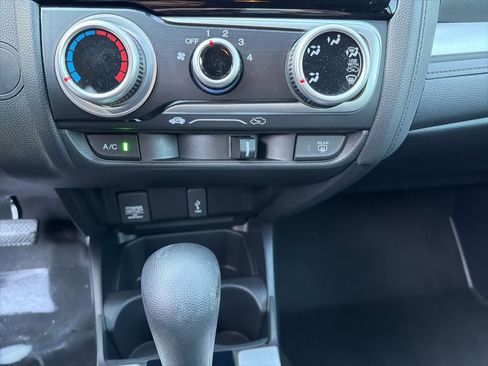 Used 2019 Honda Fit LX image 19