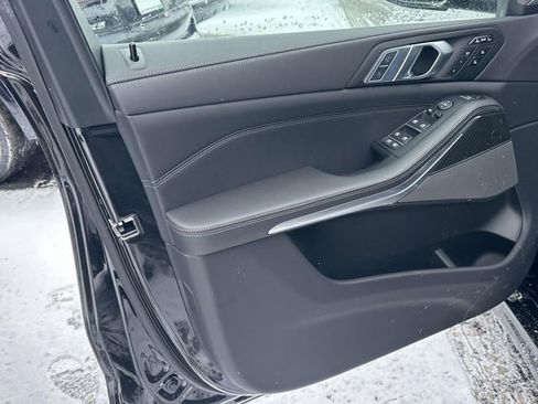 New 2026 BMW X7 M60i image 13