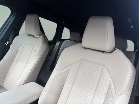 Used 2025 BMW X3 xDrive30i w/ Convenience Package image 16