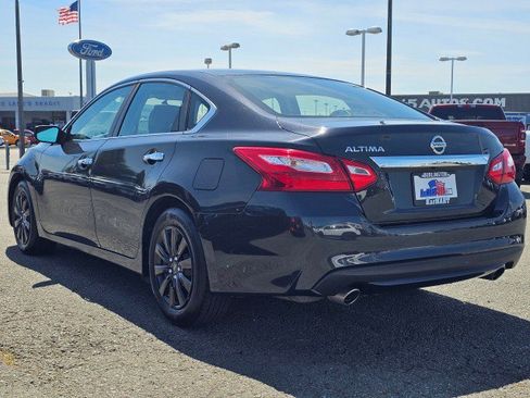Used 2017 Nissan Altima 2.5 S w/ Power Driver Seat Package FWD image 5