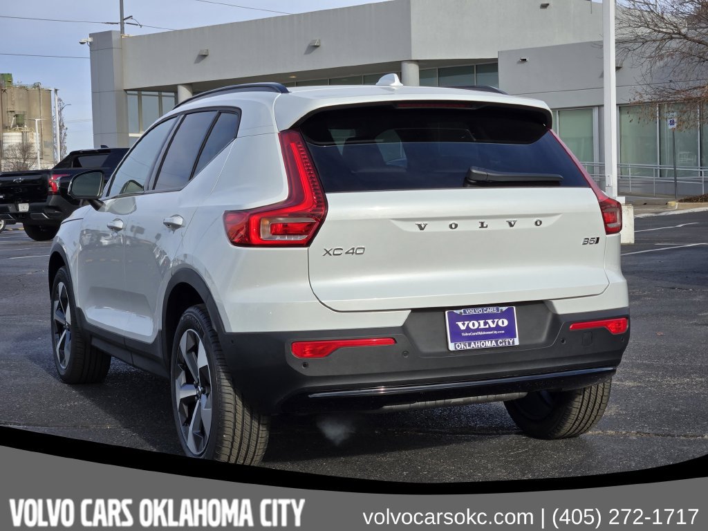 Used 2026 Volvo XC40 B5 Plus w/ Protection Package Premier AWD/4WD image 5