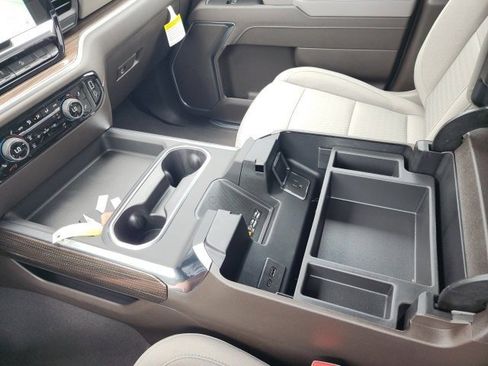 New 2025 Chevrolet Silverado 2500 LT w/ Z71 Chrome Sport Edition image 40