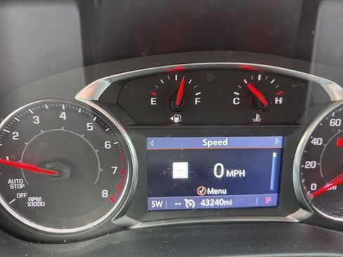 Used 2023 GMC Acadia SLT w/ Preferred Package image 30