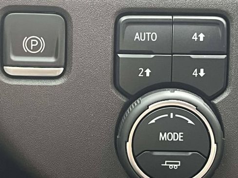 Used 2023 Chevrolet Silverado 1500 LTZ w/ LTZ Premium Package AWD/4WD image 31