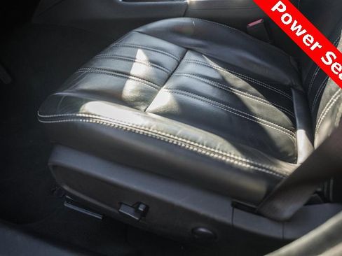 Used 2023 Chrysler 300 S image 16