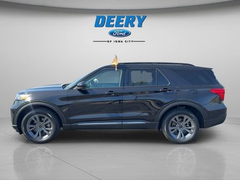 Certified 2024 Ford Explorer XLT w/ Equipment Group 202A AWD/4WD image 3