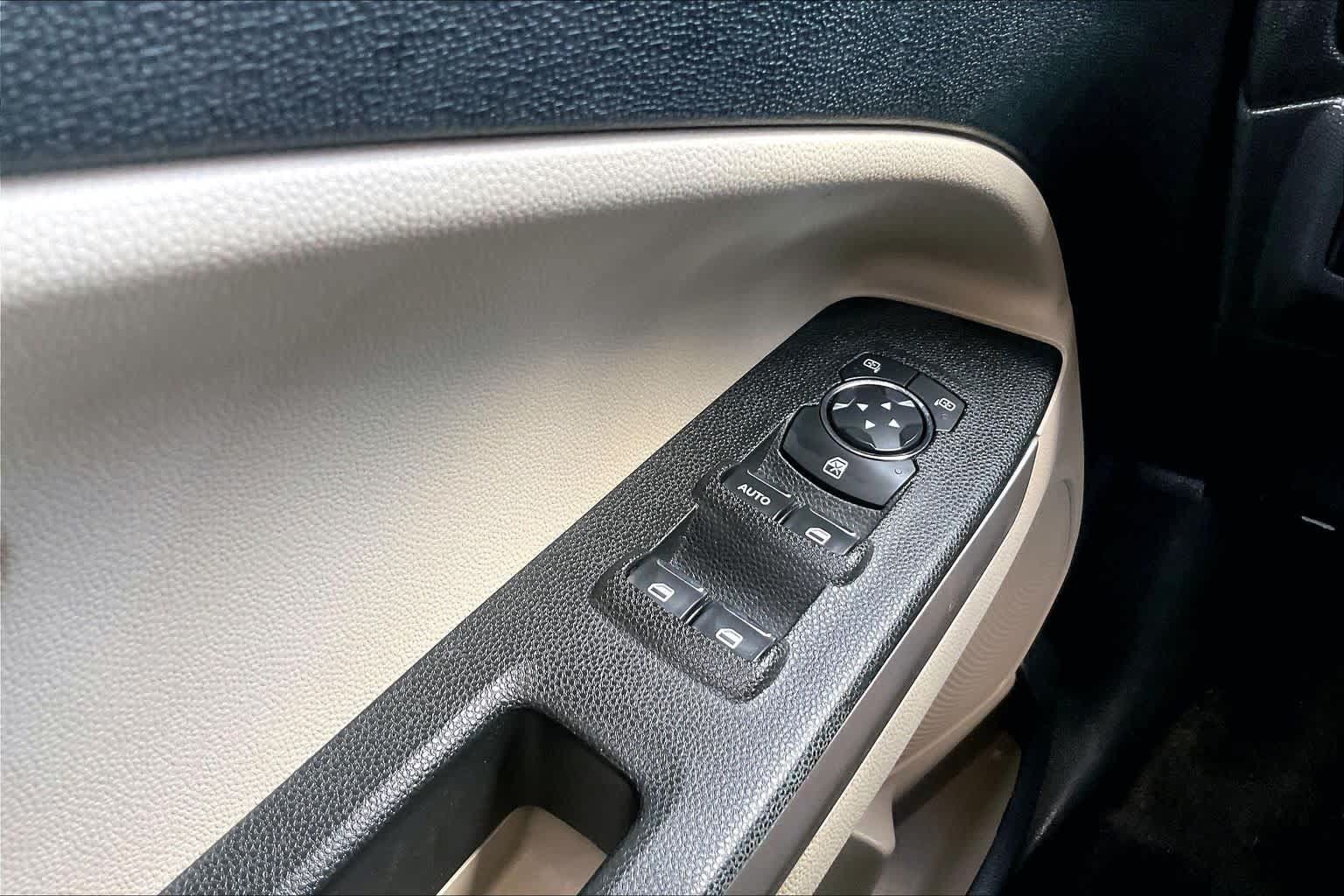 Used 2021 Ford EcoSport S FWD image 34