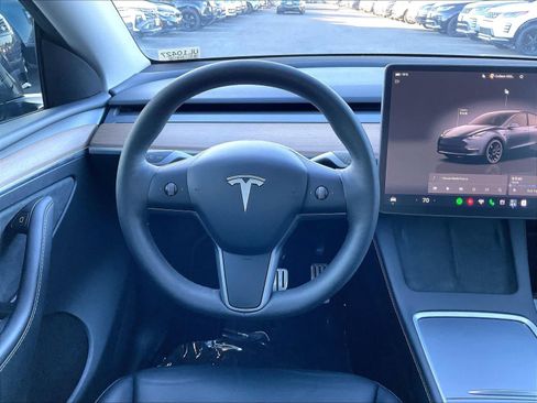 Used 2024 Tesla Model Y Performance AWD/4WD image 7