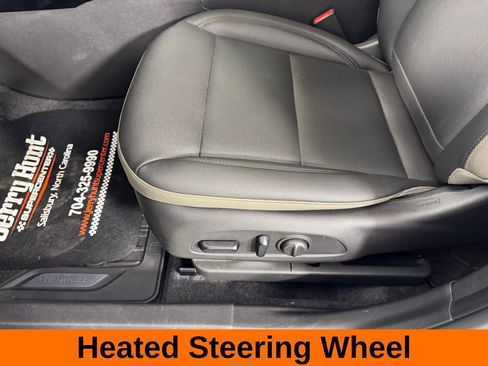 Used 2025 Chevrolet Trax ACTIV w/ Driver Confidence Package image 12