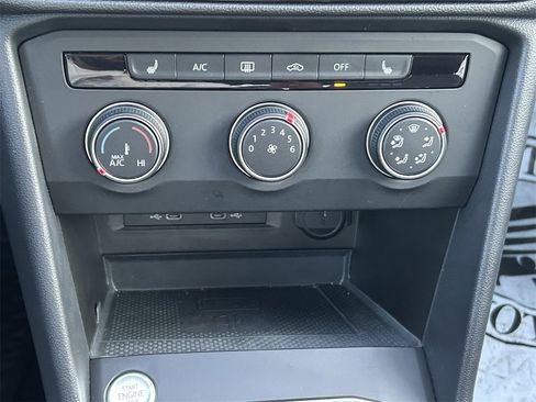 Used 2022 Volkswagen Taos SE image 26