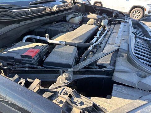 Used 2022 Chevrolet Silverado 1500 Custom Trail Boss image 13