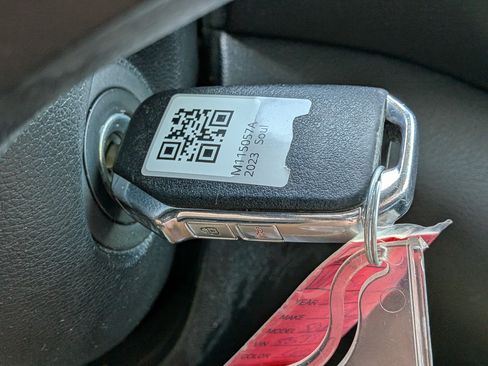 Used 2023 Kia Soul LX FWD image 30