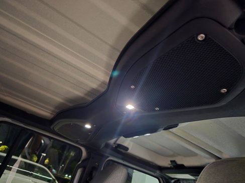 Used 2024 Jeep Wrangler Unlimited Sahara AWD/4WD image 38