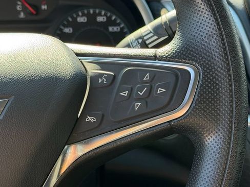 Used 2023 Chevrolet Malibu LT FWD image 16