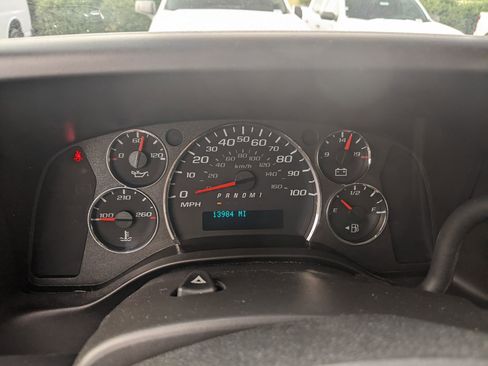 Certified 2024 GMC Savana 2500 w/ Driver Convenience Package image 23