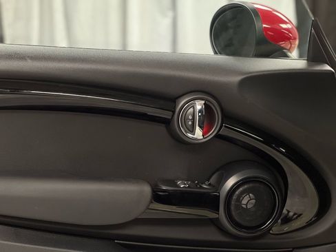 Used 2019 MINI Cooper John Cooper Works w/ Signature Upholstery Package image 32