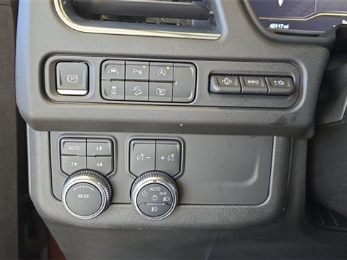 Used 2023 GMC Yukon AT4 w/ AT4 Premium Package image 24