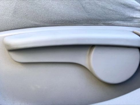 Used 2013 Toyota Corolla LE image 32