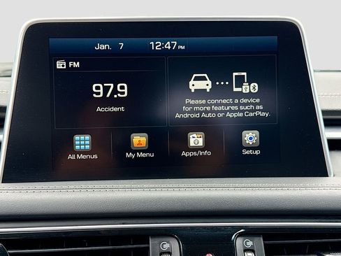 Used 2020 Genesis G70 2.0T image 31