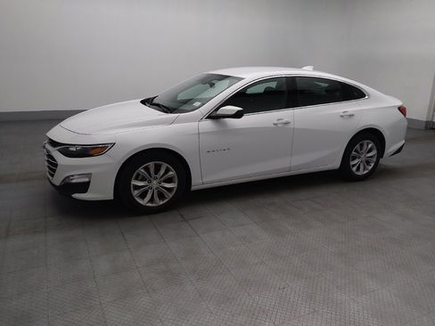Used 2025 Chevrolet Malibu LT FWD image 2