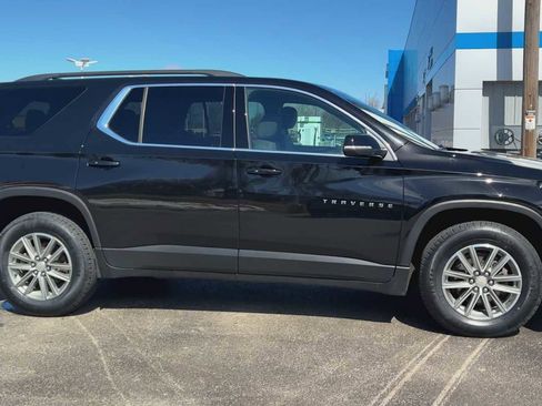 Certified 2023 Chevrolet Traverse LT image 9