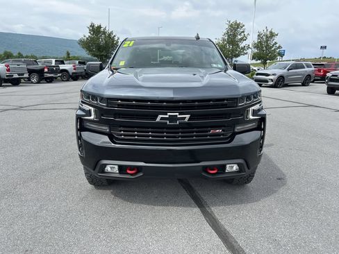 Used 2021 Chevrolet Silverado 1500 LT Trail Boss w/ LPO, Dark Essentials Package AWD/4WD image 2