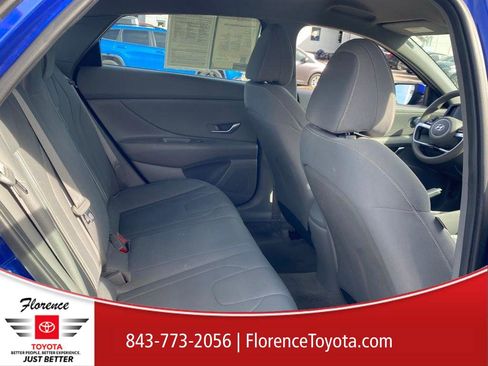 Used 2023 Hyundai Elantra SEL image 16