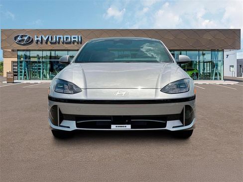 New 2025 Hyundai Ioniq 6 Limited image 12