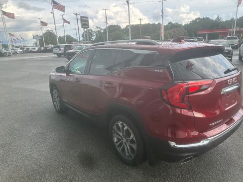 Used 2018 GMC Terrain SLT w/ Preferred Package FWD image 3