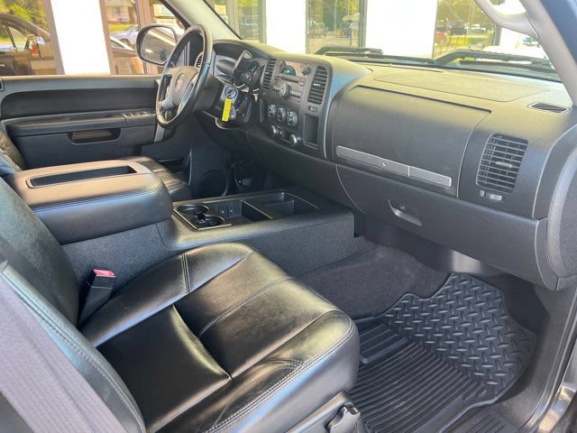 Used 2010 GMC Sierra 1500 SLE w/ (PDW) Pro Sport Package RWD image 15