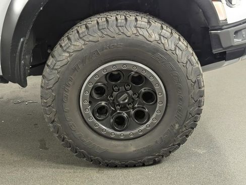 Used 2025 Ford F150 Raptor AWD/4WD image 12