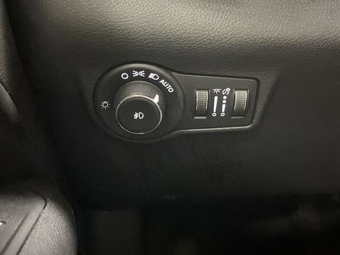 Used 2022 Jeep Compass Altitude image 22