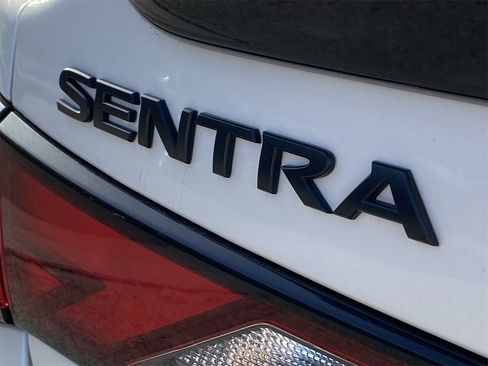 Used 2023 Nissan Sentra SR w/ Midnight Edition Package image 5