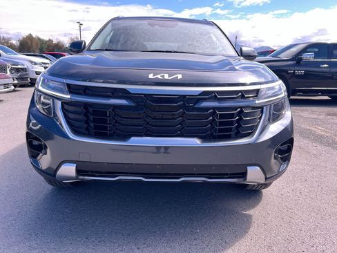 Used 2025 Kia Seltos S AWD/4WD image 29