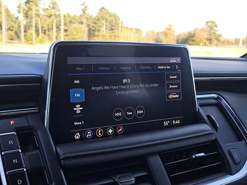 Used 2021 GMC Yukon SLT w/ SLT Premium Package image 20