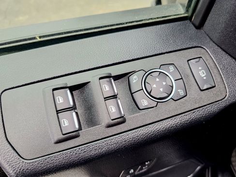 Used 2020 Ford F250 Lariat image 17