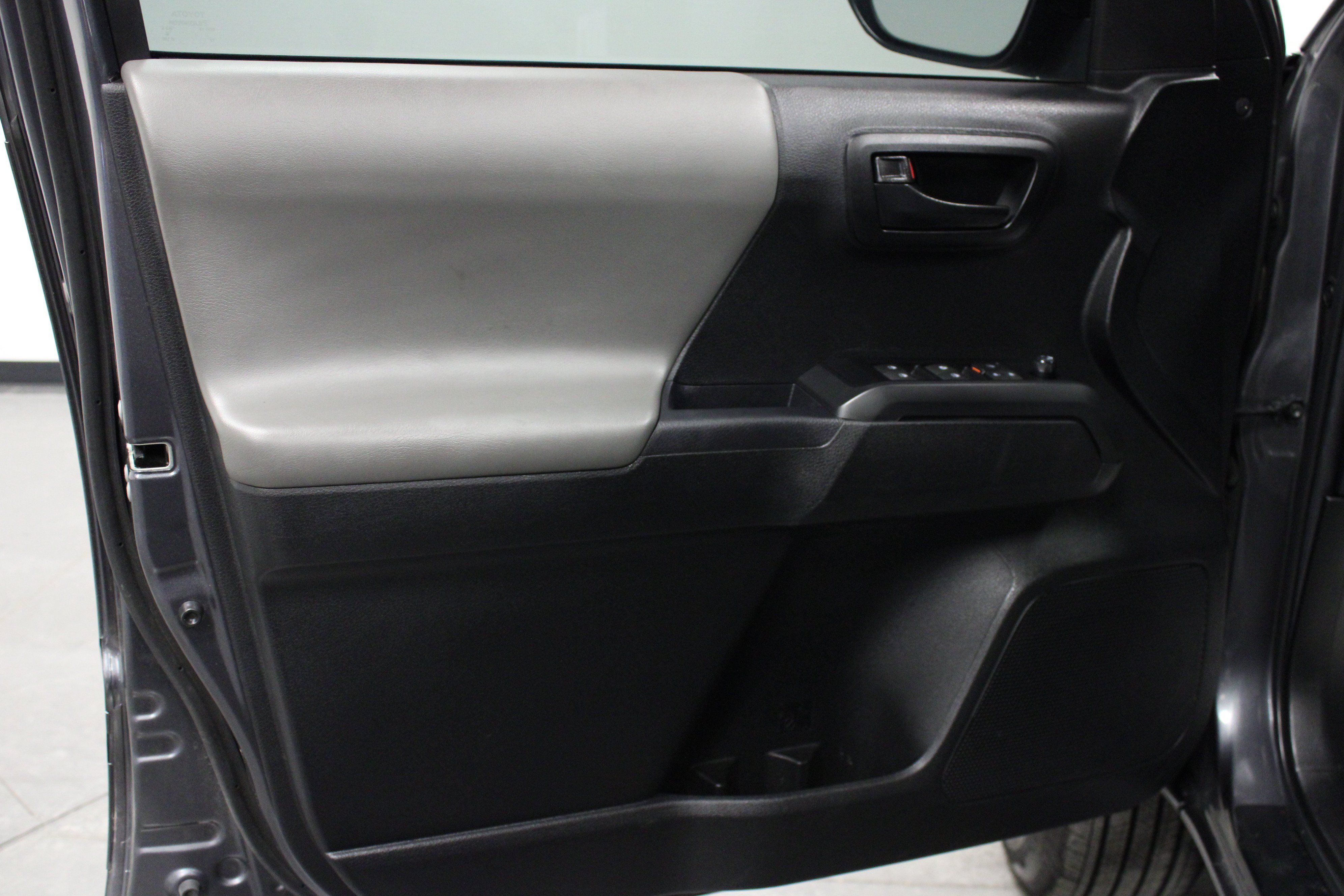 Used 2023 Toyota Tacoma SR RWD image 11
