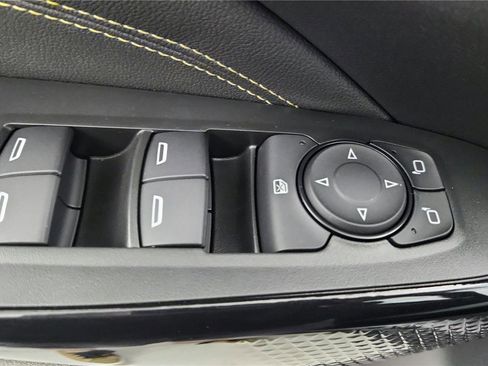 New 2026 Chevrolet Trax LT w/ LT Convenience Package FWD image 15