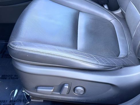 Used 2023 Hyundai Kona Limited image 28