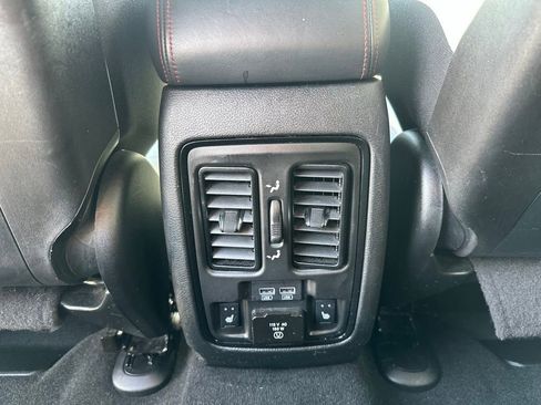 Used 2023 Dodge Durango GT image 25