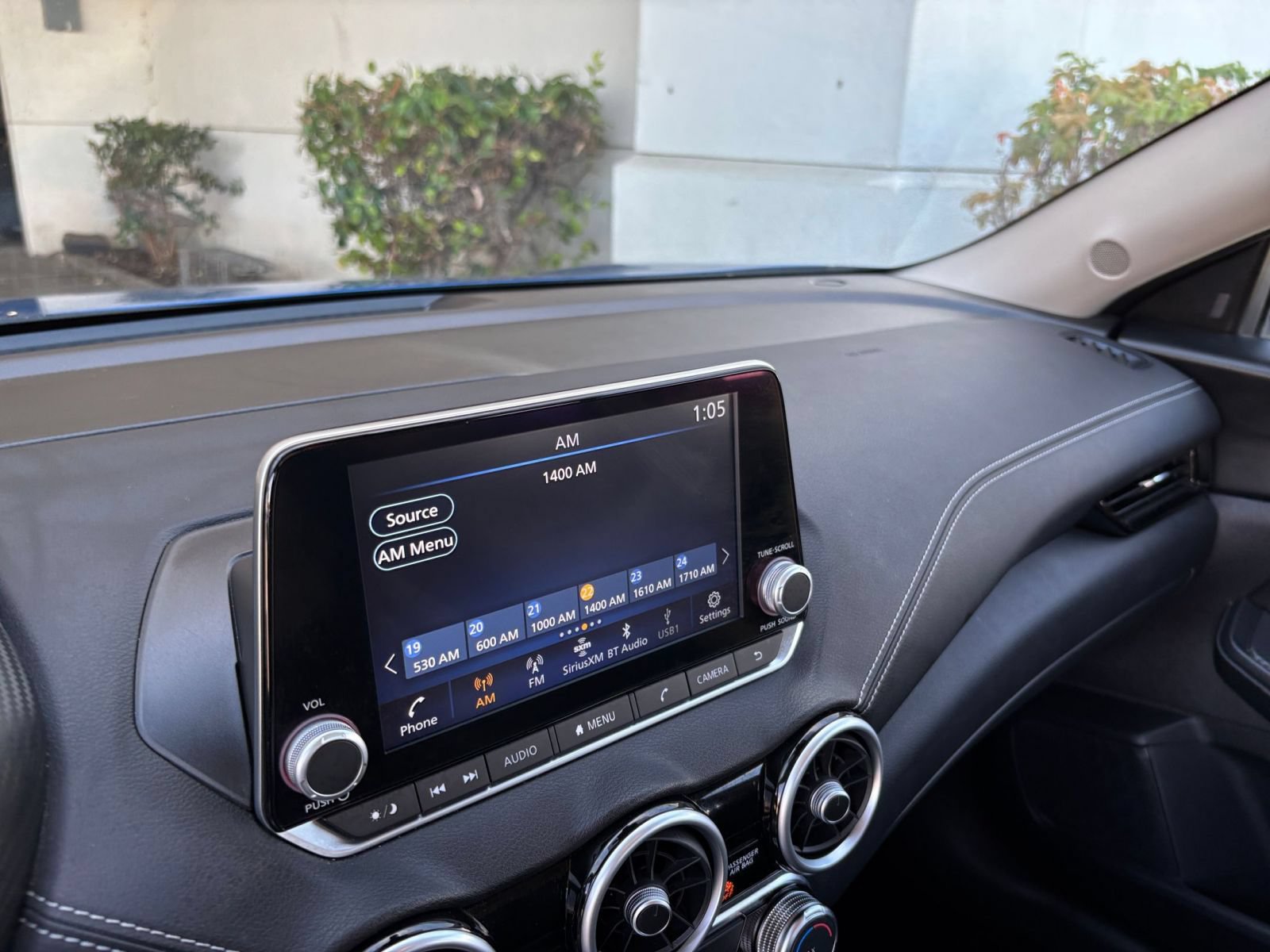 Used 2025 Nissan Sentra SV FWD image 19