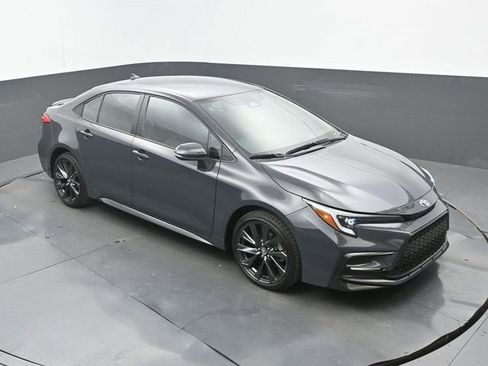 Used 2025 Toyota Corolla SE image 26